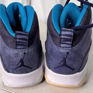 Jordan Kids Navy and White Sneakersggau k